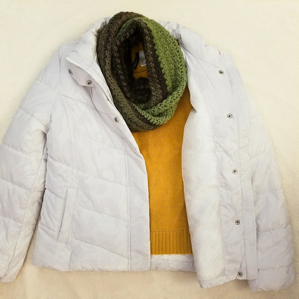 **SOLD** GAP Puffer Jacket/Coat - White - Picture 1 of 5